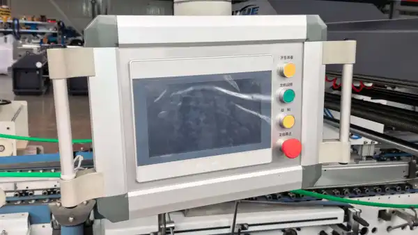 Sistema PLC da Coladeira-Dobradeira de Papelão Ondulado de Precisão com Sistema Pneumático Avançado